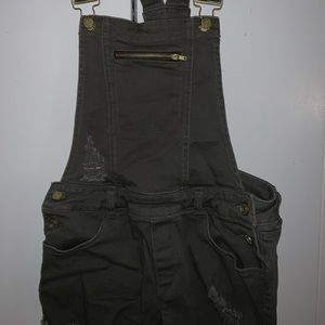 really cute olive green overall shorts